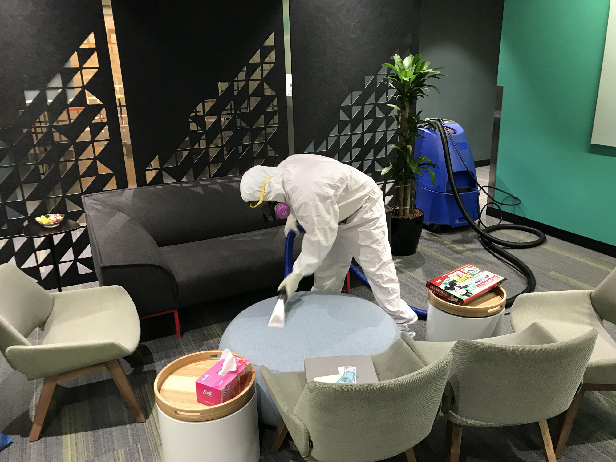Gym equipment and antimicrobial coating: why high-repetition hand contact makes fitness surfaces a special case